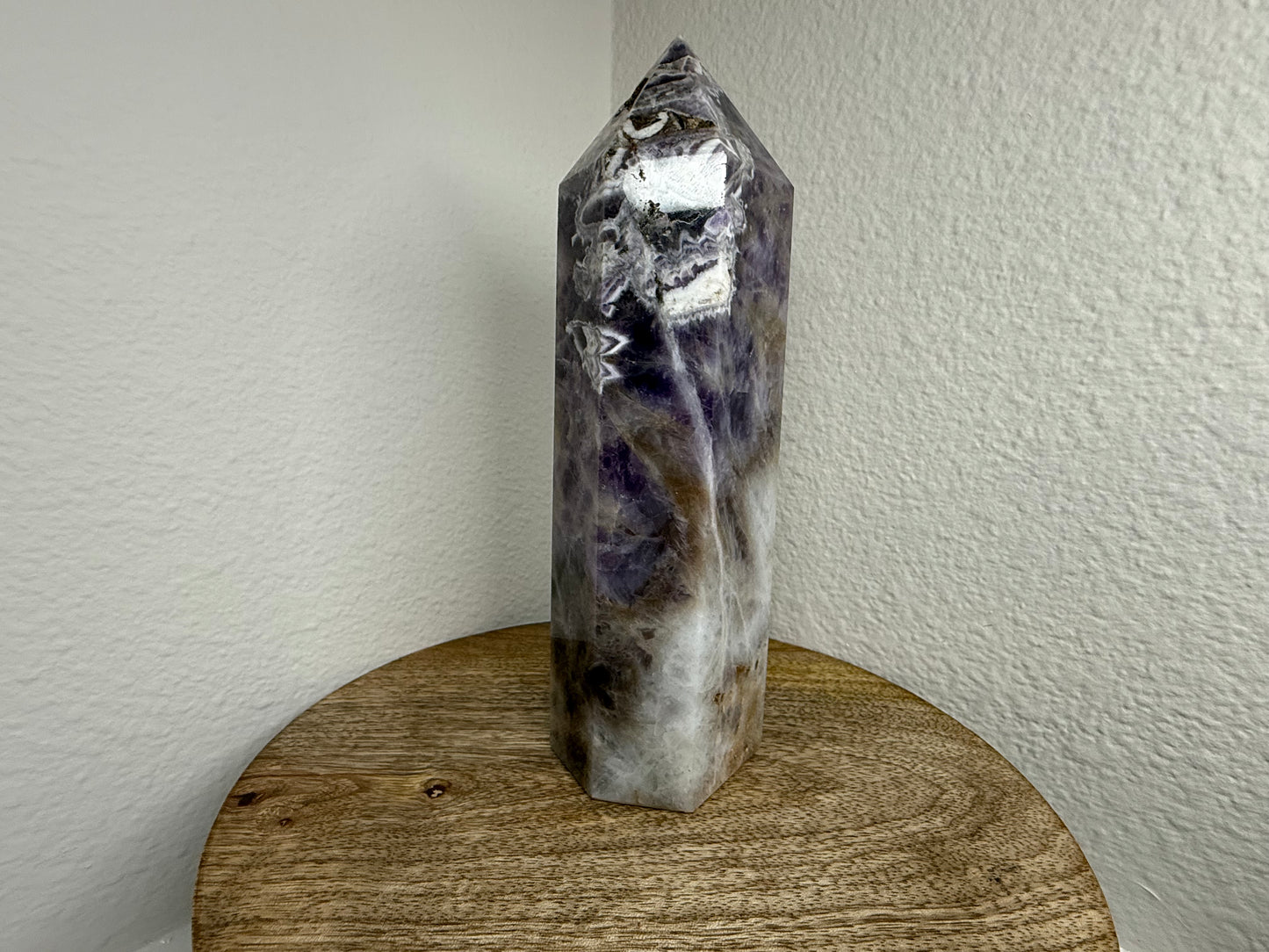 Large Chevron/Dream Amethyst Tower (910g) (7in)