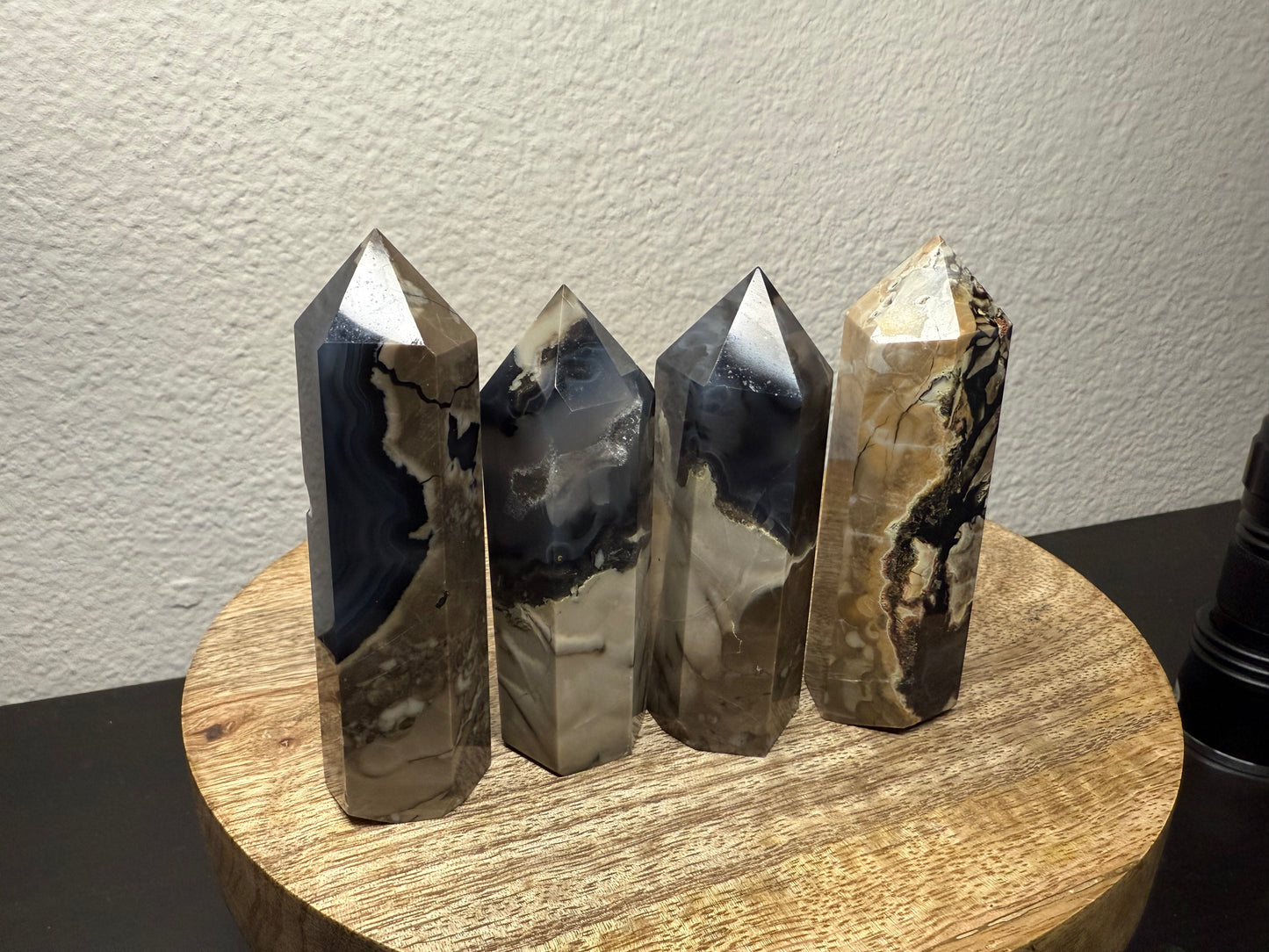 Small Volcano Agate Tower *UV REACTIVE*
