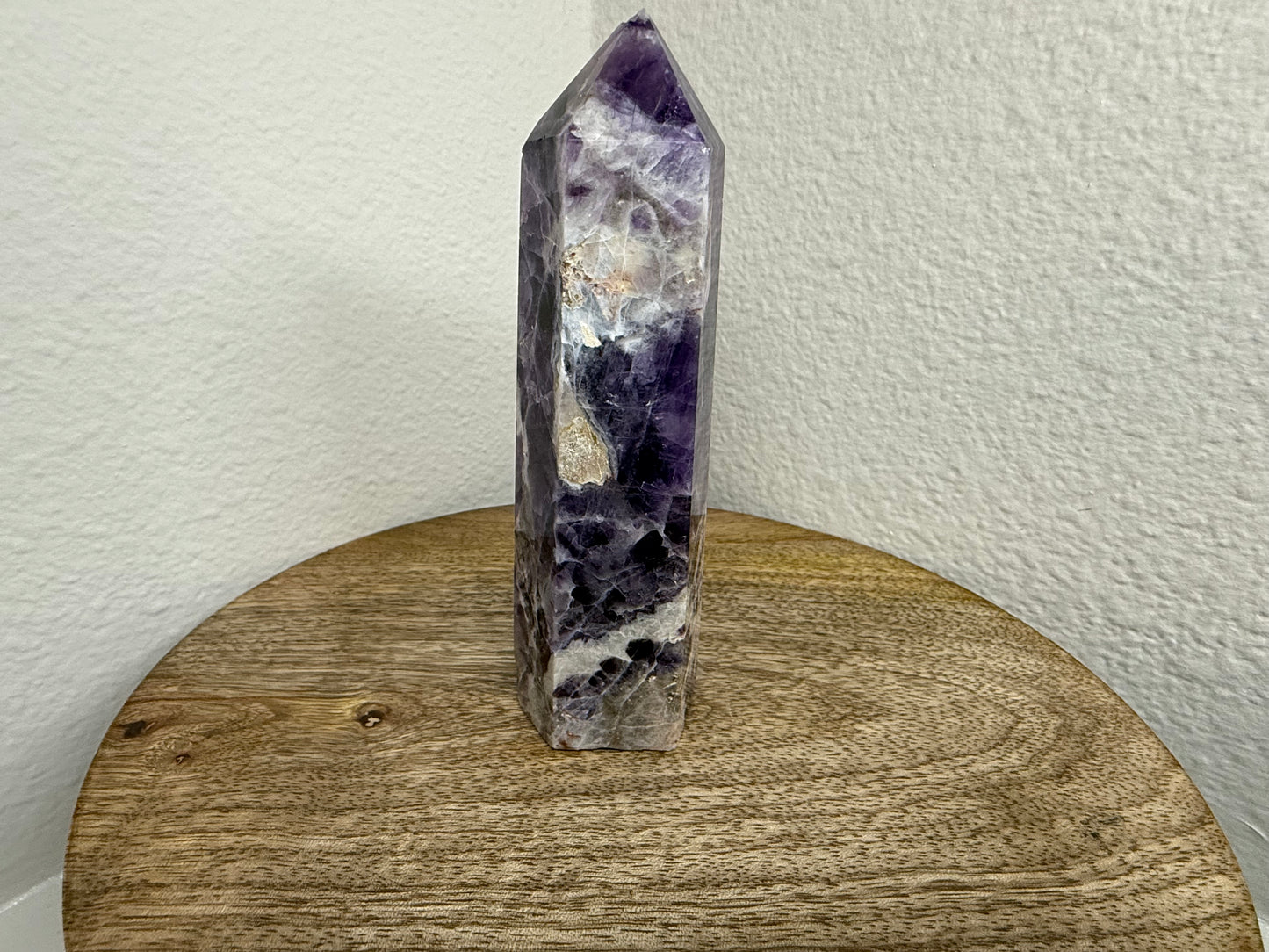 Chevron/Dream Amethyst Tower (260g) (Imperfect Tip)