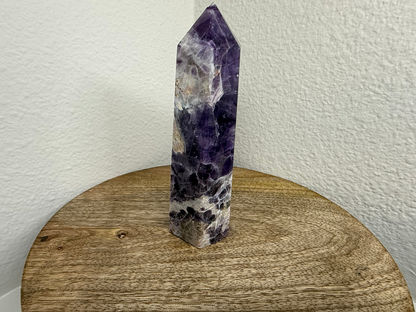 Chevron/Dream Amethyst Tower (260g) (Imperfect Tip)