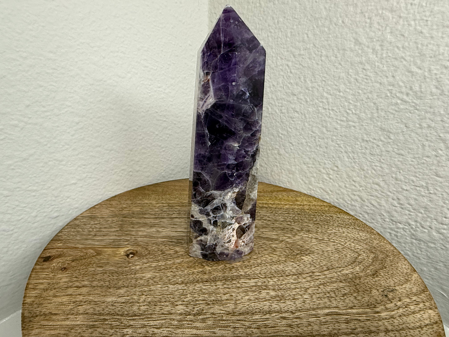 Chevron/Dream Amethyst Tower (260g) (Imperfect Tip)