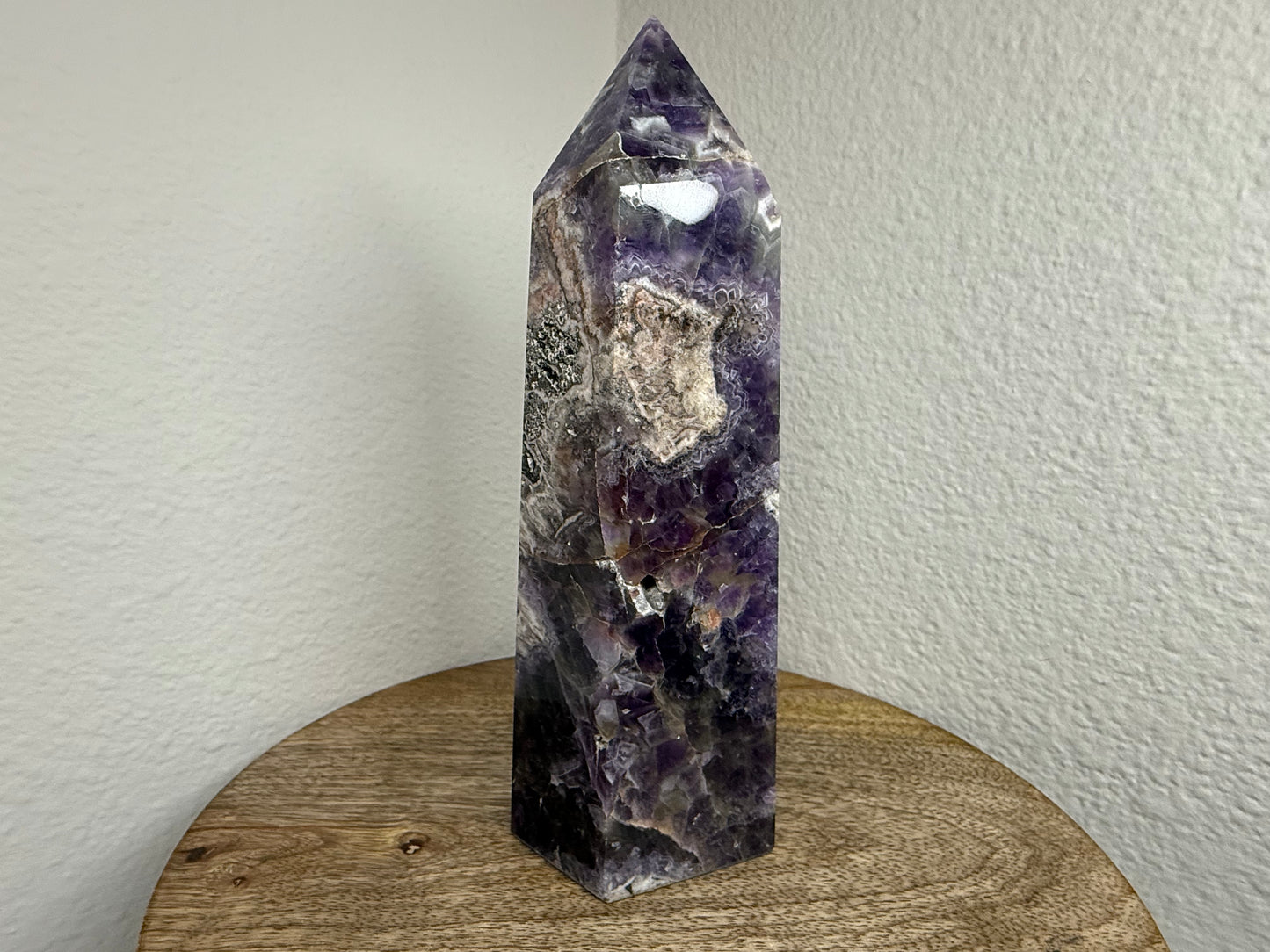 Large Chevron/Dream Amethyst Tower (820g) (6in)