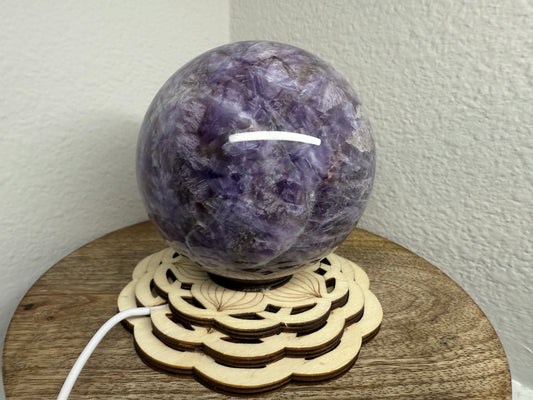 Large Chevron/Dream Amethyst Sphere (1.07KG)