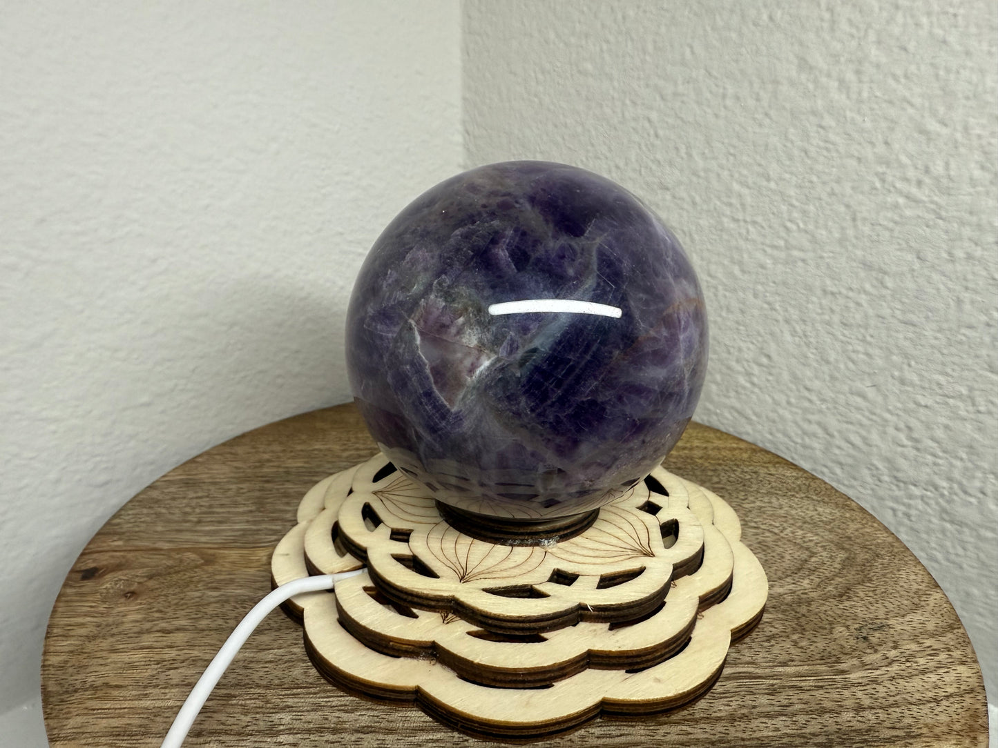 Large Chevron/Dream Amethyst Sphere (620g)