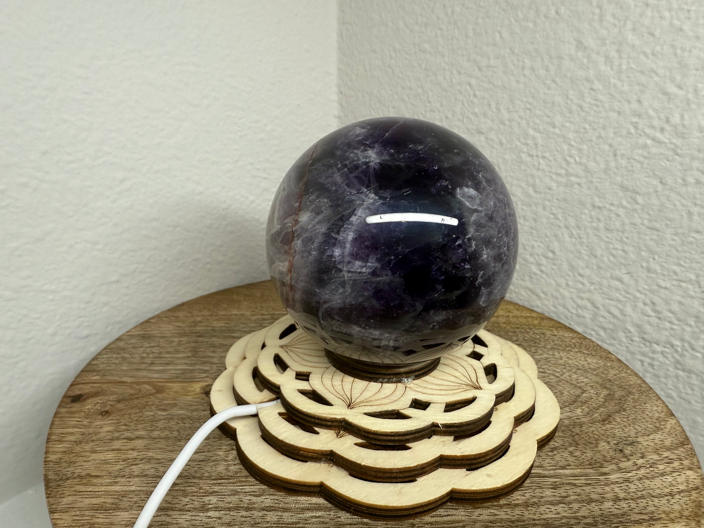 Large Chevron/Dream Amethyst Sphere (600g)