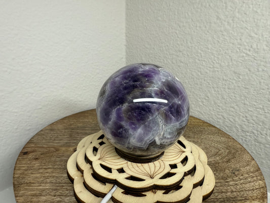 Medium Chevron/Dream Amethyst Sphere (400g)