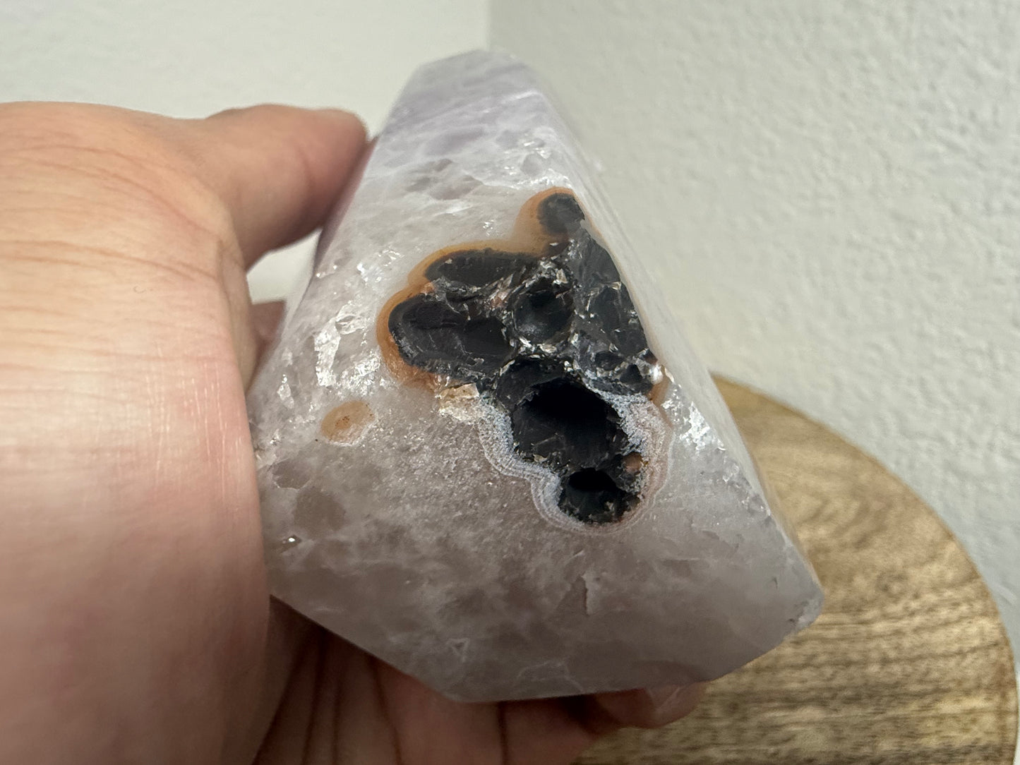 Druzy Amethyst Agate Tower (350g) (Slight Imperfect)