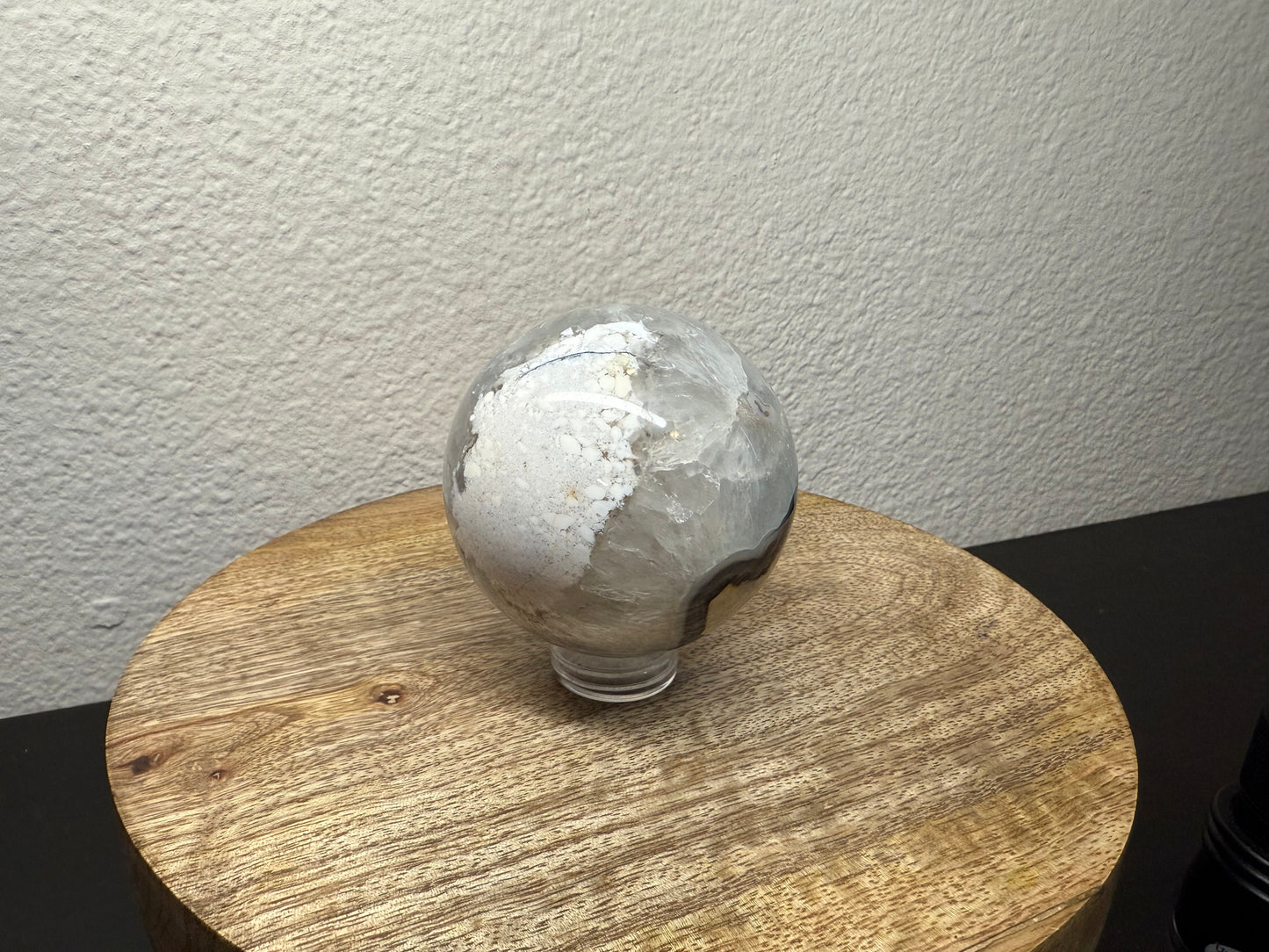 Volcano Agate Sphere (370g)*UV REACTIVE*