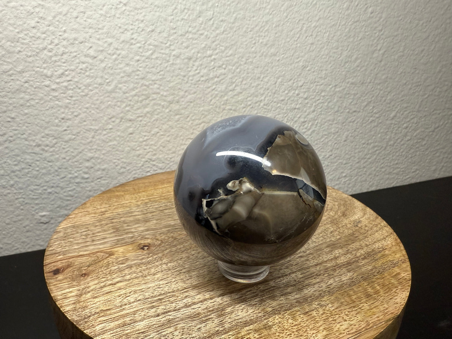 Volcano Agate Sphere (400g)*UV REACTIVE*