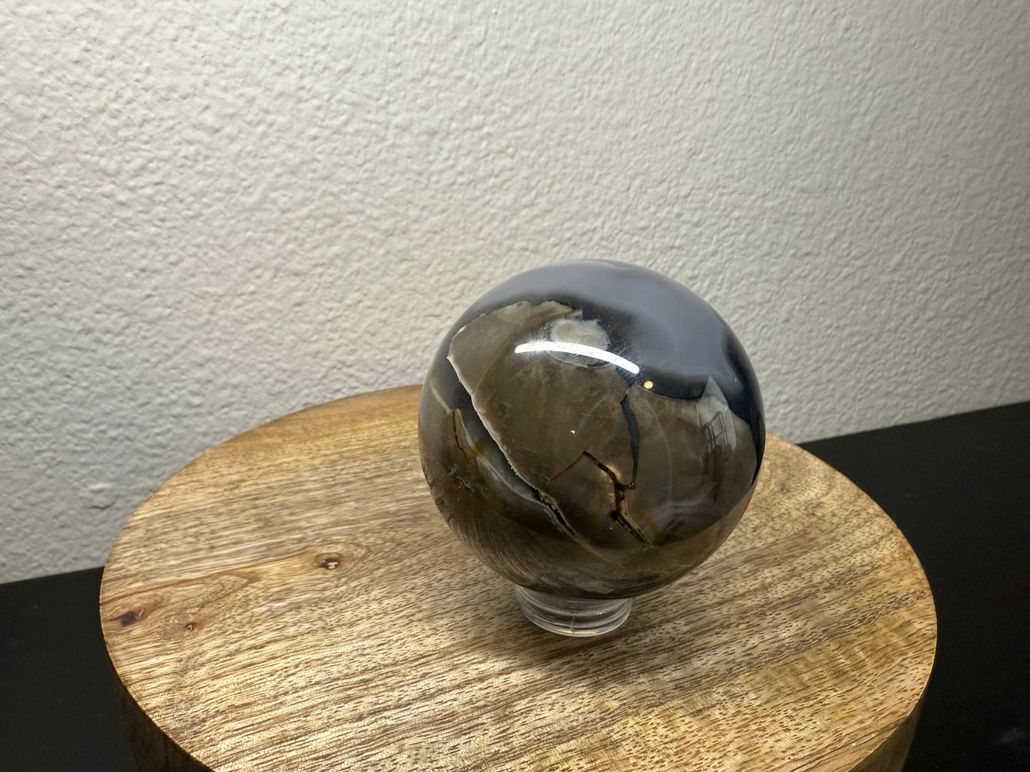 Volcano Agate Sphere (400g)*UV REACTIVE*