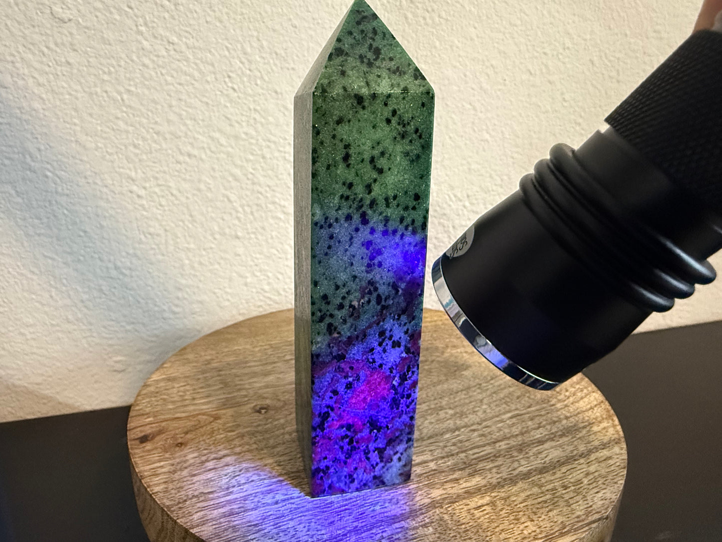 Ruby Zoisite Tower (520g) *UV REACTIVE*