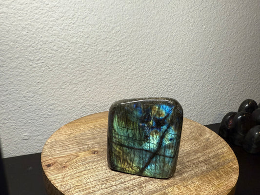 Blue Flash Labradorite Freeform (310g)
